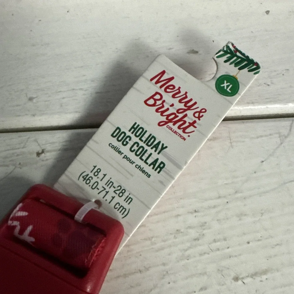 Marry & Bright Holiday Dog Collar Red Snowflake‎ Paw Print Candy Cane Size XL